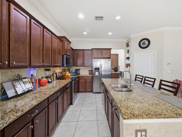 6819 Langdon Way, Lake Worth, FL 33463