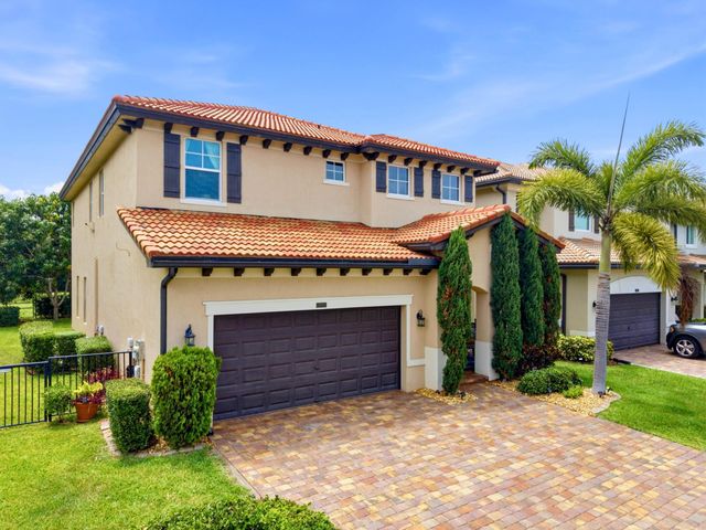 6819 Langdon Way, Lake Worth, FL 33463