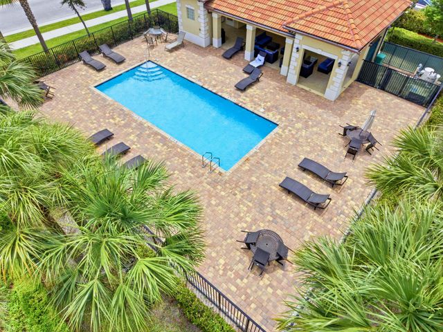 6819 Langdon Way, Lake Worth, FL 33463