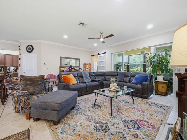 6819 Langdon Way, Lake Worth, FL 33463