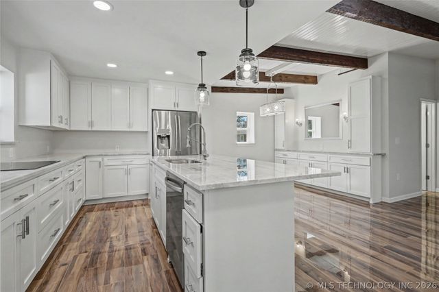 69418 S 325 Road, Wagoner, OK 74467