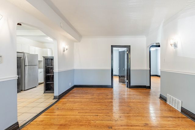 2453 W 56th Street R1, Chicago, IL 60629