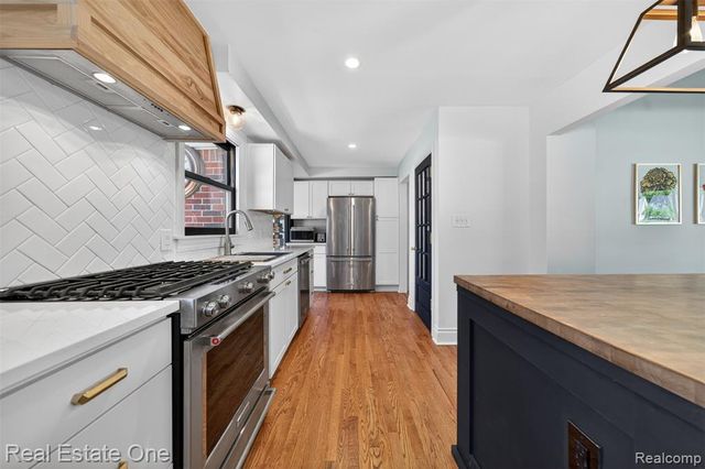 2822 Benjamin Avenue, Royal Oak, MI 48073