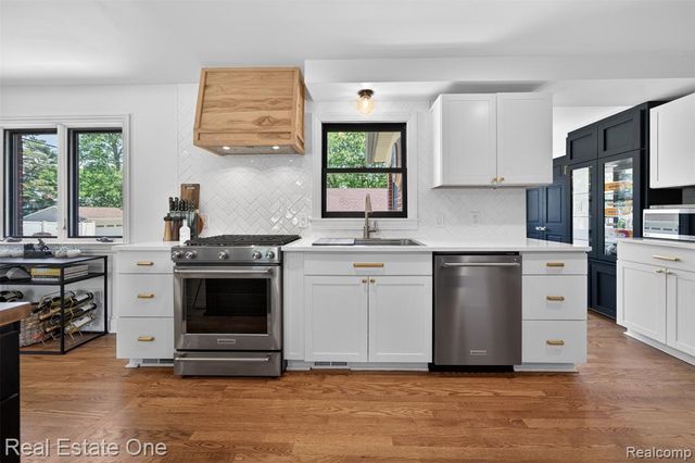 2822 Benjamin Avenue, Royal Oak, MI 48073