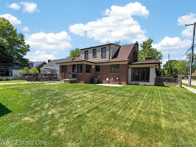 2822 Benjamin Avenue, Royal Oak, MI 48073
