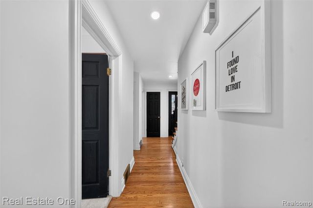 2822 Benjamin Avenue, Royal Oak, MI 48073
