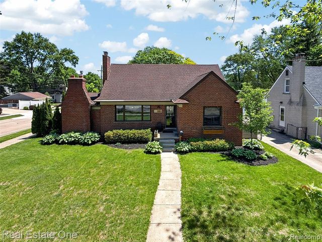 2822 Benjamin Avenue, Royal Oak, MI 48073