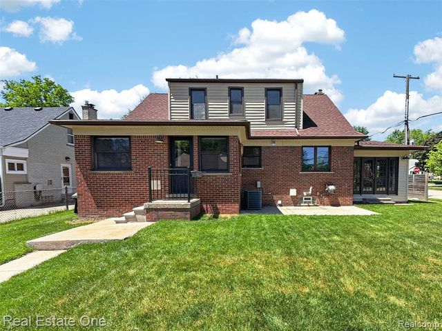 2822 Benjamin Avenue, Royal Oak, MI 48073