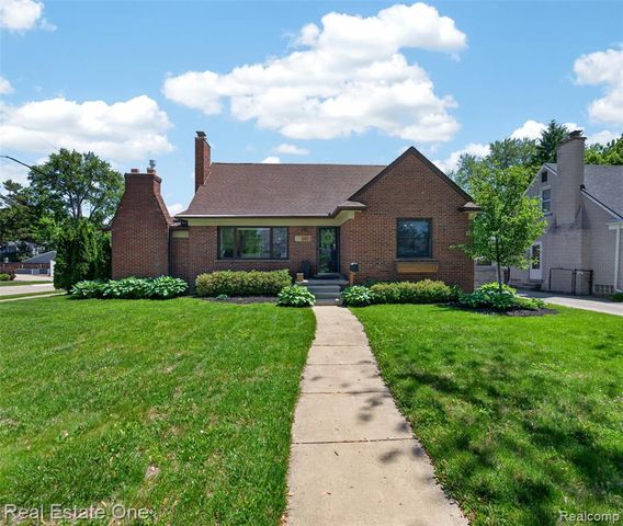2822 Benjamin Avenue, Royal Oak, MI 48073