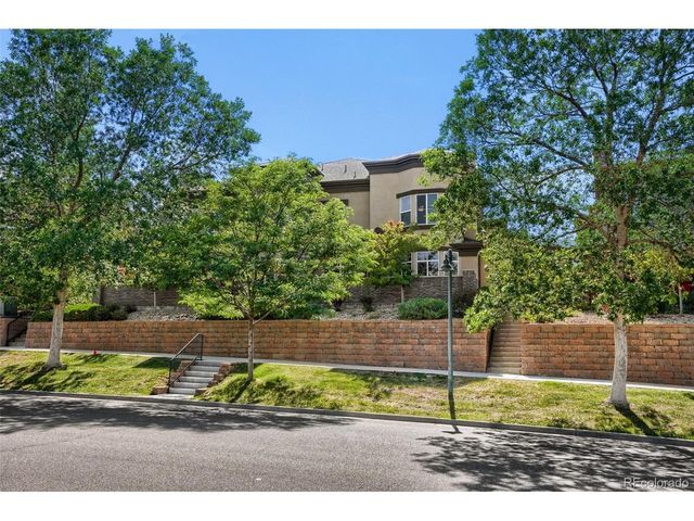 609 W Burgundy St B, Littleton, CO 80129