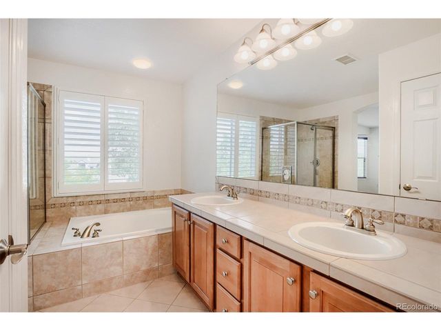 609 W Burgundy St B, Littleton, CO 80129