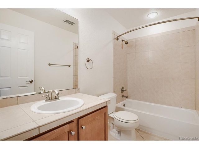 609 W Burgundy St B, Littleton, CO 80129
