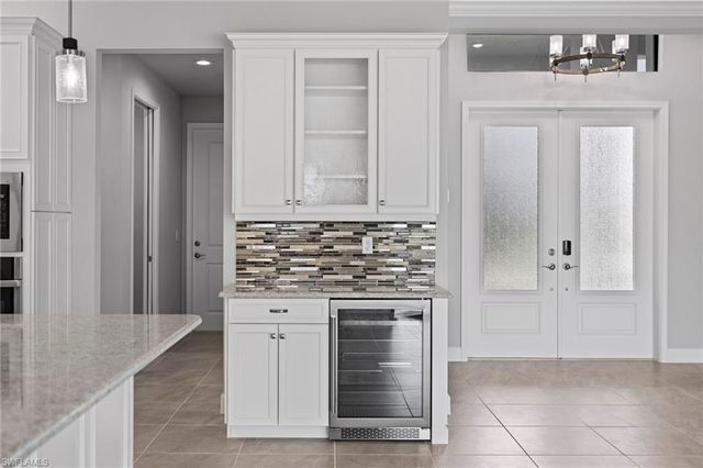 1319 NW 40th PL, Cape Coral, FL 33993