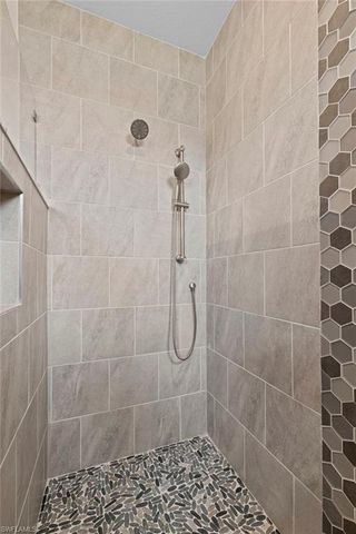 1319 NW 40th PL, Cape Coral, FL 33993