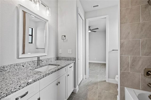 1319 NW 40th PL, Cape Coral, FL 33993