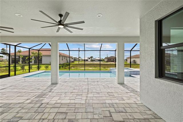 1319 NW 40th PL, Cape Coral, FL 33993