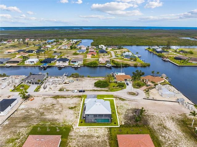 1319 NW 40th PL, Cape Coral, FL 33993