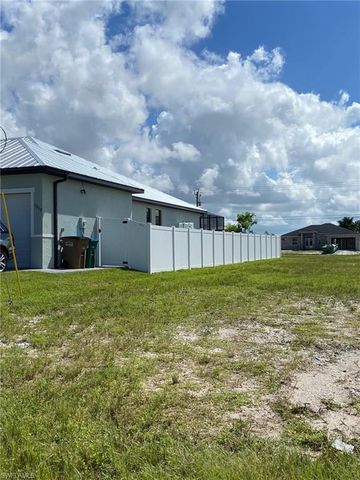 1319 NW 40th PL, Cape Coral, FL 33993