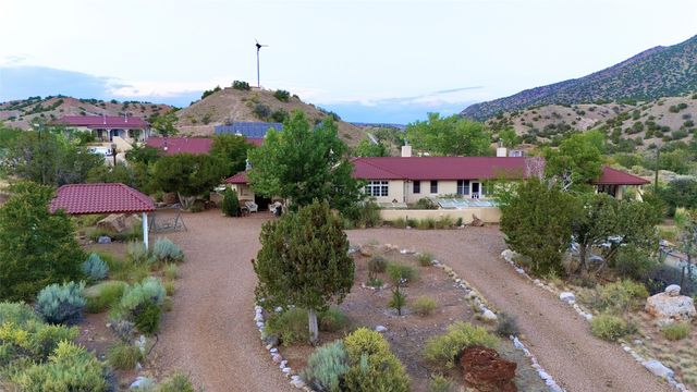 Plaza Blanca Ranch, Abiquiu, NM 87510