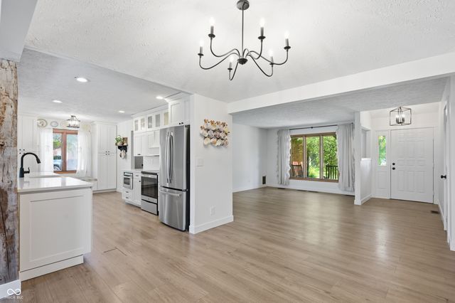 6825 E US Highway 136, Brownsburg, IN 46112