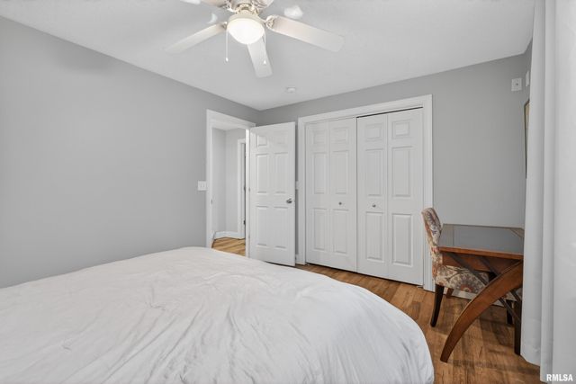 6733 BROOKVIEW Lane, Davenport, IA 52806