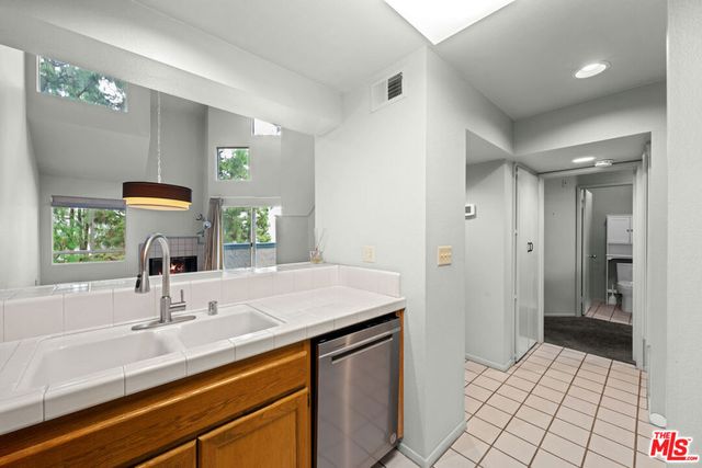 1445 Brett Place 320, San Pedro, CA 90732