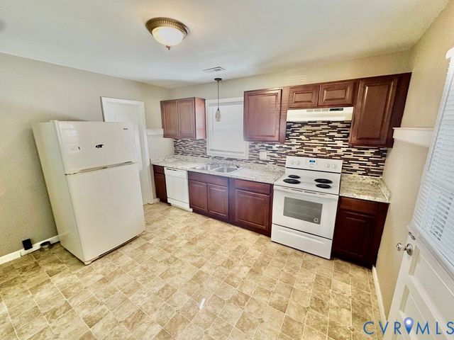 1024 Bolton Rd, Richmond, VA 23225