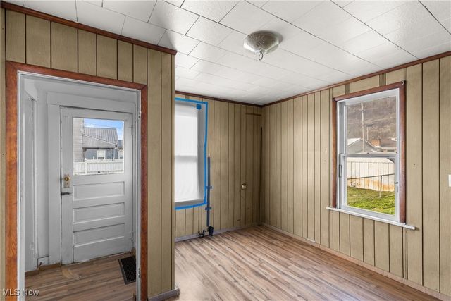 515 Walden Avenue, Tiltonsville, OH 43963