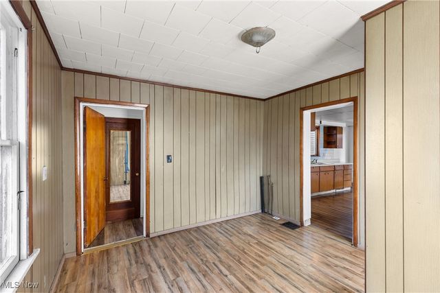 515 Walden Avenue, Tiltonsville, OH 43963