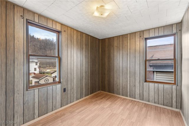 515 Walden Avenue, Tiltonsville, OH 43963