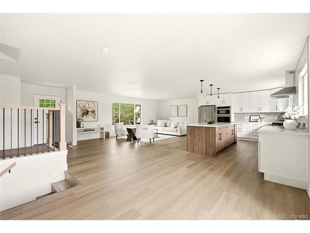 8520 W Virginia Ave, Lakewood, CO 80226