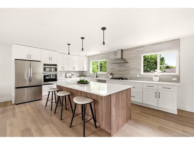 8520 W Virginia Ave, Lakewood, CO 80226