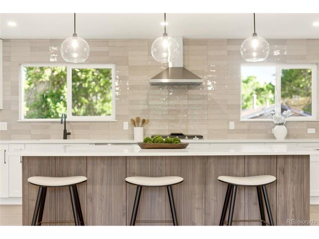 8520 W Virginia Ave, Lakewood, CO 80226