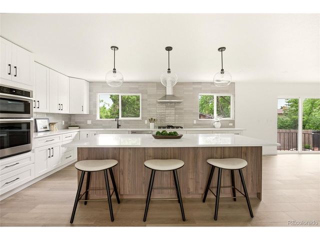 8520 W Virginia Ave, Lakewood, CO 80226