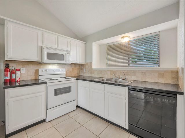 2505 Ironclad Drive, League City, TX 77573