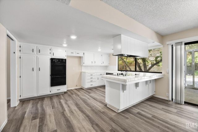 7109 Outingdale Drive, Bakersfield, CA 93309
