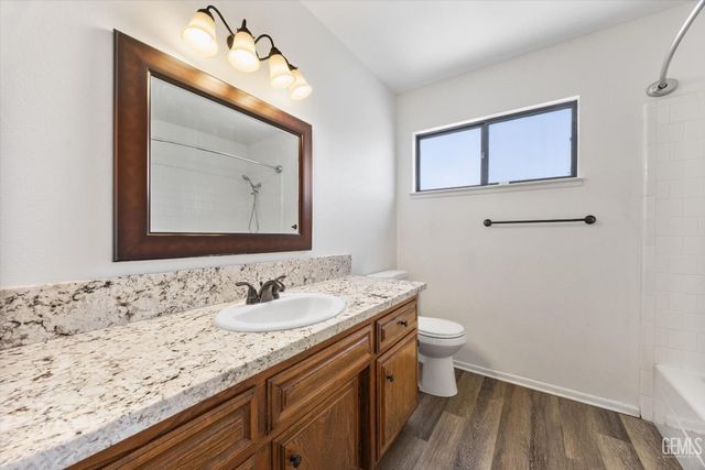 7109 Outingdale Drive, Bakersfield, CA 93309