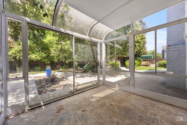 7109 Outingdale Drive, Bakersfield, CA 93309