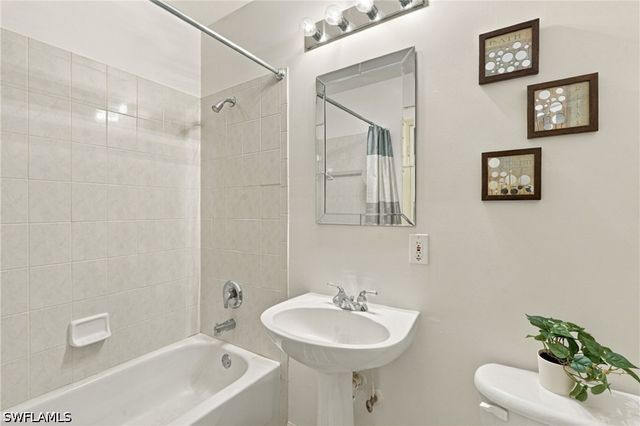 4705 Hawks Nest WAY 102, Naples, FL 34114