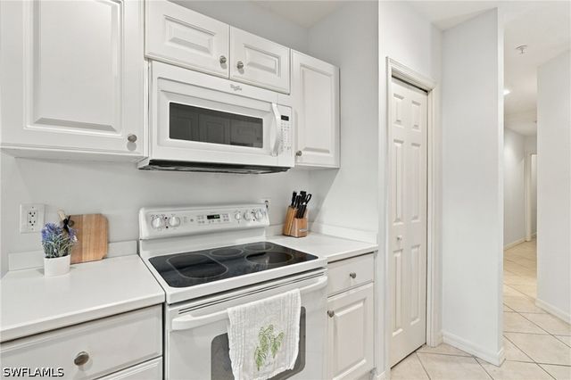 4705 Hawks Nest WAY 102, Naples, FL 34114