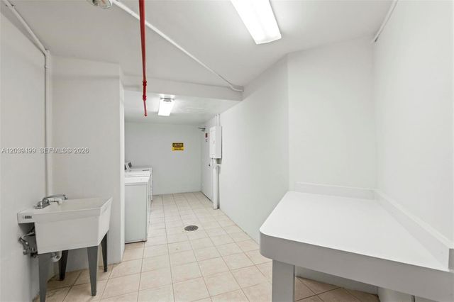 19380 Collins Avenue PH6, Sunny Isles Beach, FL 33160
