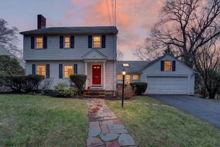 49 Follen Rd, Lexington, MA 02421