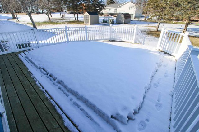 105 5th Street NE, Melrose, MN 56352