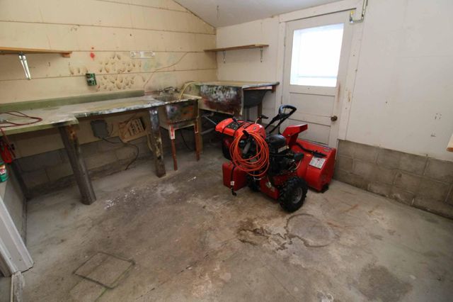 105 5th Street NE, Melrose, MN 56352