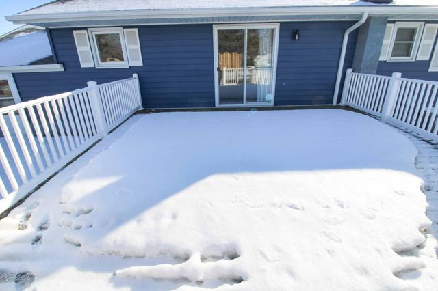 105 5th Street NE, Melrose, MN 56352