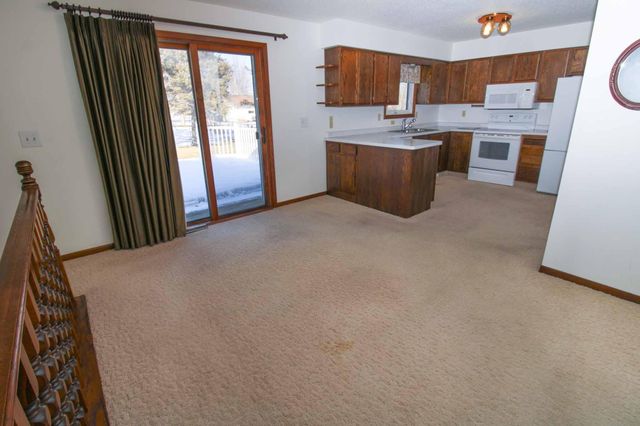 105 5th Street NE, Melrose, MN 56352