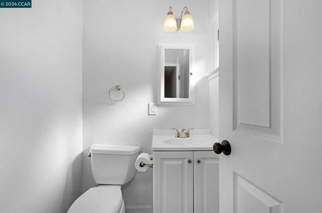 1921 1921 Gilly Lane, Concord, CA 94518