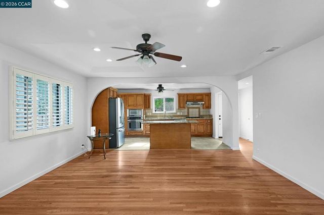 1921 1921 Gilly Lane, Concord, CA 94518