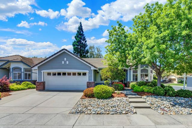 7100 Kingbird Ln, Roseville, CA 95747