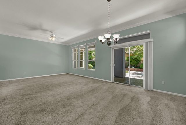 7100 Kingbird Ln, Roseville, CA 95747